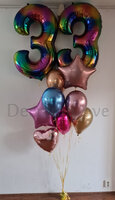 Regenboog large ballonnentros met 11 ballonnen
