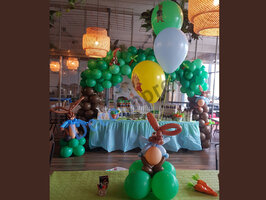 Pieter Konijn Helium ballonnentros met 3 ballonnen