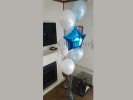 Blauw met Satijn blauw helium ballonnenboeket met 5 ballonnen en een folie ster