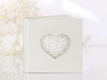 Creme met Uitgesneden Hart Ornament Gastenboek