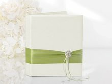 Creme met Groen Lint en Parel Decoratie Gastenboek