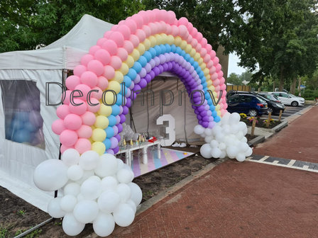 Ballonnenboog Special Regenboog op Wolken