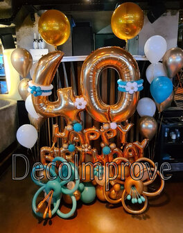 Goud, Turquoise en Wit 40 Jaar &#039;Happy Birthday&#039; Ultra Deluxe Collage Ballonnenpilaar