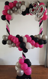 Hotpink Sweet 30 Foto Frame Ballondecoratie 100x100cm