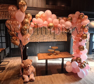 Roze en Chroom Goud Organic Driekwartboog en Teddybeer met Heliumtros Set