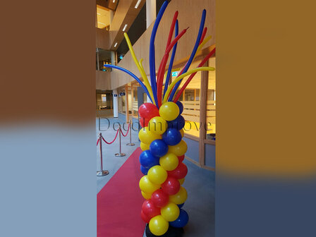 Ballonnenpilaar Standaard Fantasy met Modelleerballonnen als Top
