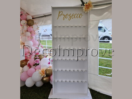 Proseccowall wit met Gouden letters 48 Glazen Verhuur