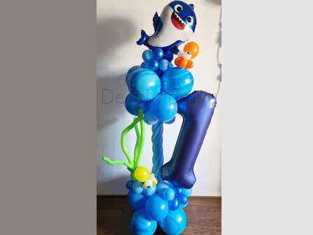 Ballonnenpilaar luxe &#039;1 jaar&#039; Baby Shark