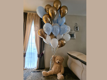 Teddybeer Groot met Chroom Goud, Wit en Pastel Blauw Helium Tros Ballonnenboeket