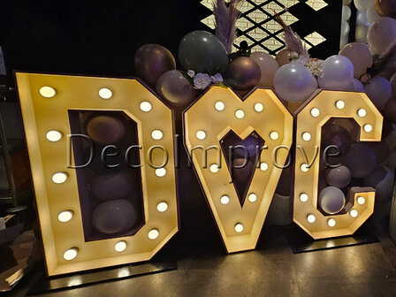 Lichtletters Hout &#039;D hartje C&#039; set van 3 Verhuur