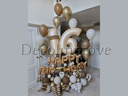 Nude &#039;Happy Birthday 16&#039; Ultra Deluxe Collage Ballonnenpilaar