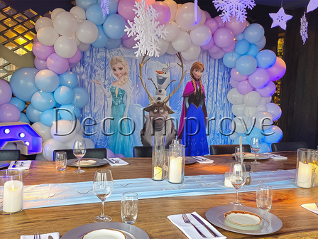 Tafelsetting Standaard  Frozen &ndash; Winter Wonderland Tafelopmaak met Sneeuwvlokken &amp; Licht