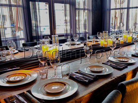 Tafelsetting Standaard Zwart &ndash; Moderne Tafeldecoratie met Strakke Styling