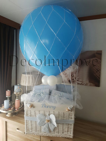 Luchtballon met Grote Mand en Teddybeer Ballondecoratie