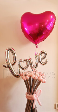 Roze en Zilver 'Love' Boeket Bloemen