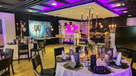 Gedekte tafels zwart goud