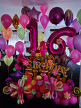 Neon Explosion '16 Happy Birthday Bitch' Ultra Deluxe Collage Ballonnenpilaar