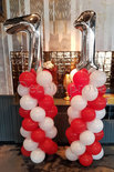 Ballonnenpilaar Standaard Rood Wit met Zilver Cijfer set van 2