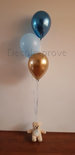 Kleine Teddybeer met 3 Heliumballonnen Boeket