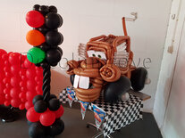Cars Takel Ballondecoratie Sculptuur