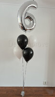 Zilver, zwart en wit '6' Ballonnentros Helium Ballonnenboeket