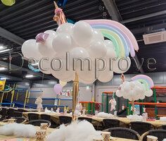 Eenhoorn '1 jaar' Pastel Regenboog op Wolkje Tafeldecoratie