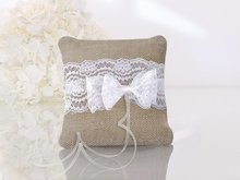 Vintage Jute met Kanten Strik Ringen Kussentje