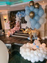 Teddybeer Groot met Chroom Goud, Wit en Pastel Blauw Helium Tros Ballonnenboeket op Wolk